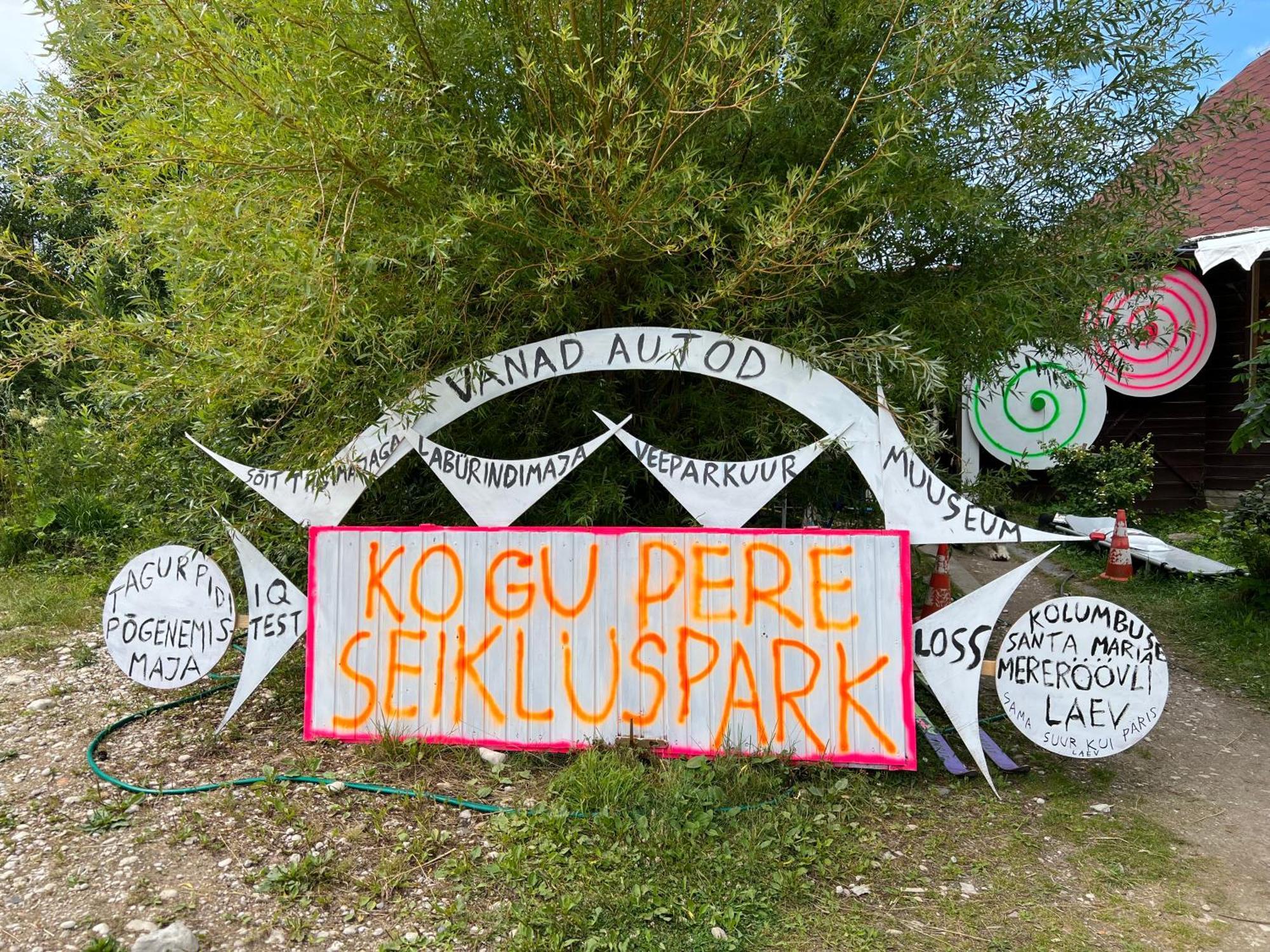 Hotel Suurekivi Kuelalistemaja Reigi Exteriér fotografie