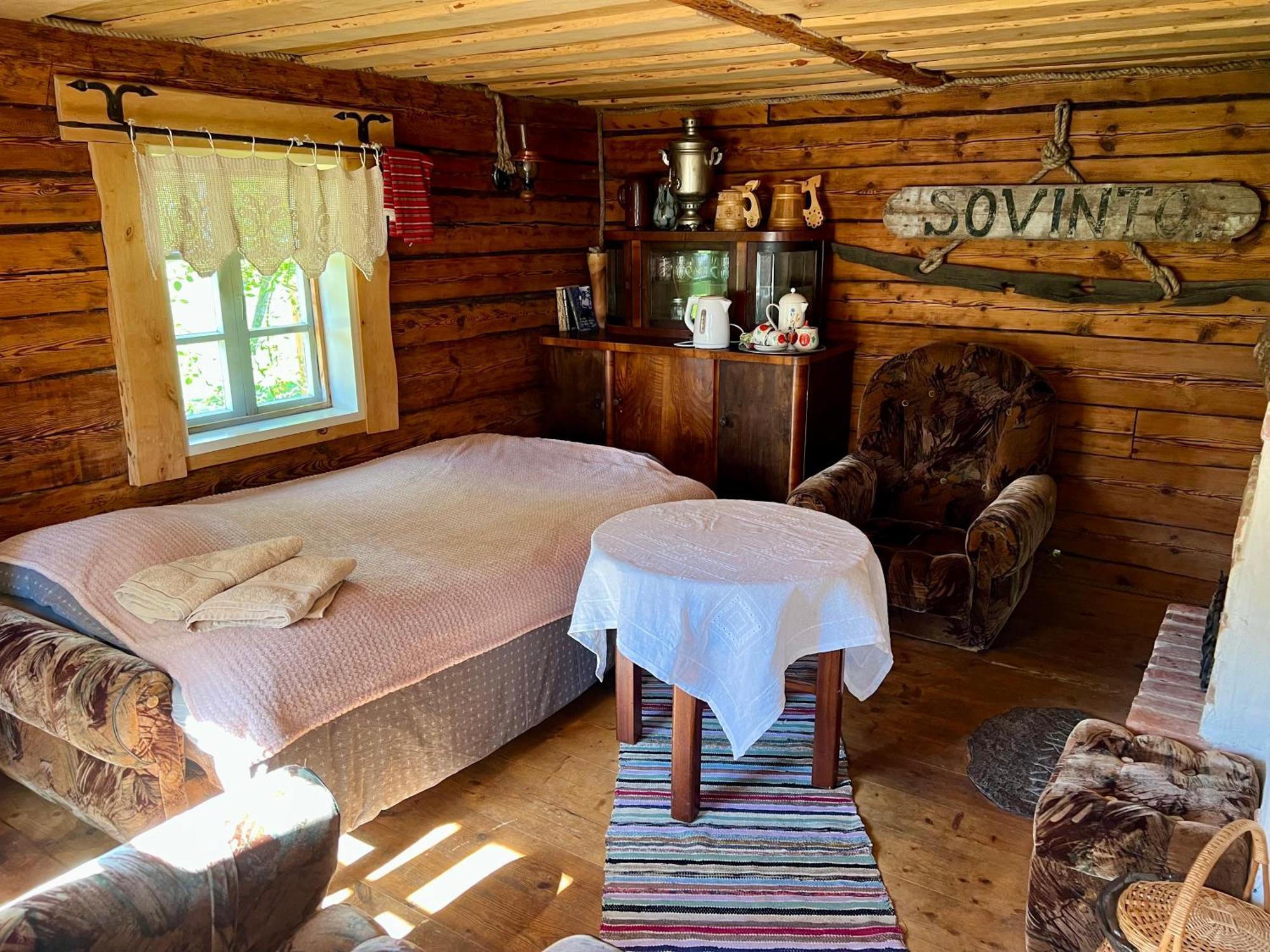 Hotel Suurekivi Kuelalistemaja Reigi Exteriér fotografie